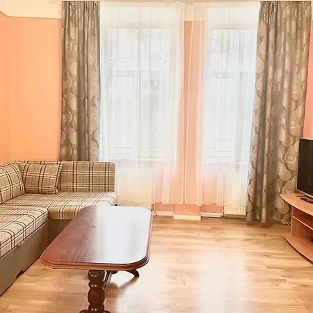 Lägenhet двохкімнатні сімейні в історичному центрі Lviv